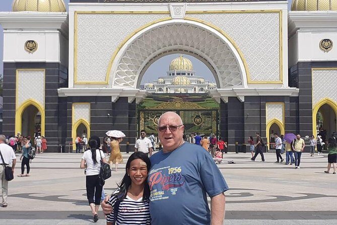 Private Layover Tour from Airport : Best of Kuala Lumpur - FAQs