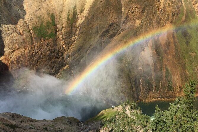 Private Lower Loop Tour of Yellowstone National Park - FAQs