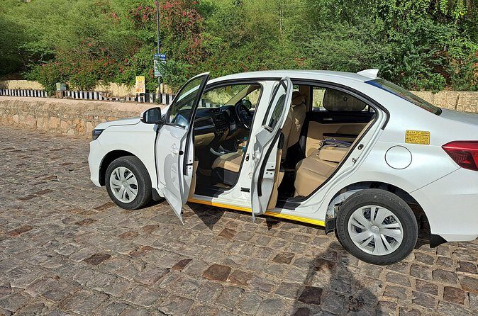 Private Lucknow Arrival Transfer - Airport to Lucknow Hotels drop - Frequently Asked Questions