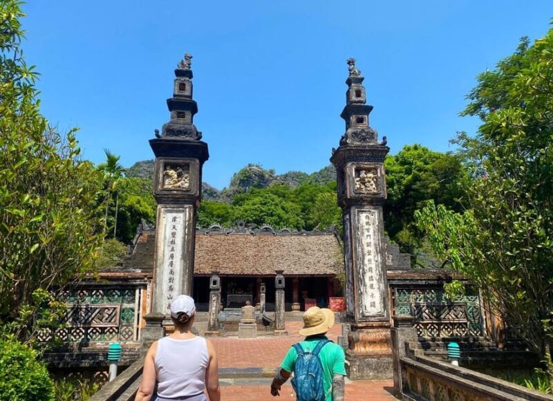 Private Luxury 1 Day Trip: Hoa Lu, Tam Coc, Mua Cave, Biking - FAQ