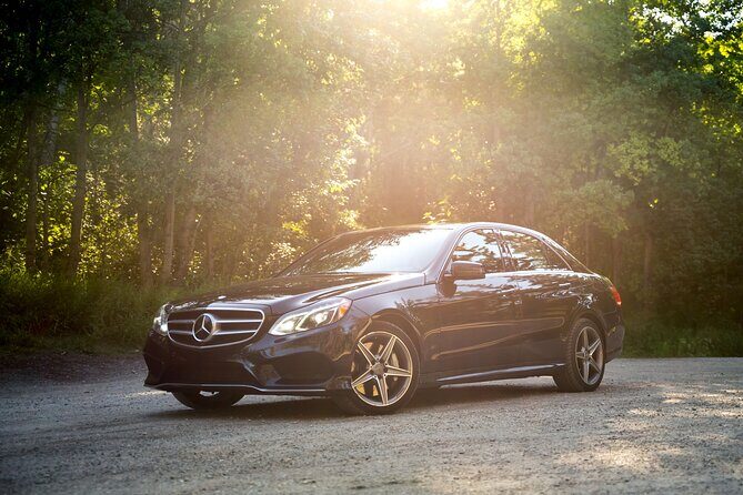 Private Luxury Calgary - Banff / Lake Louise Area 1 Way Transfer - An Unmatched Level of Comfort and Convenience