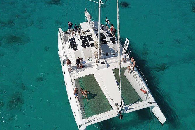 Private Luxury Catamaran - Saona or Catalina island - The Sum Up