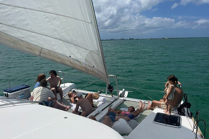 Private Luxury Catamaran Tour to Stingray City and Snorkel - The Experience: What Travelers Are Saying