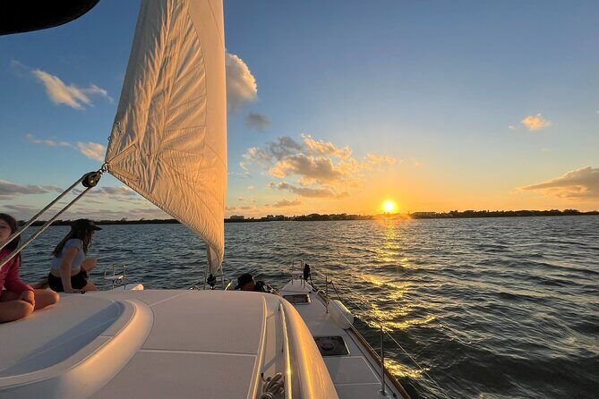 Private Luxury Catamaran Tour to Stingray City and Snorkel - Practical Considerations
