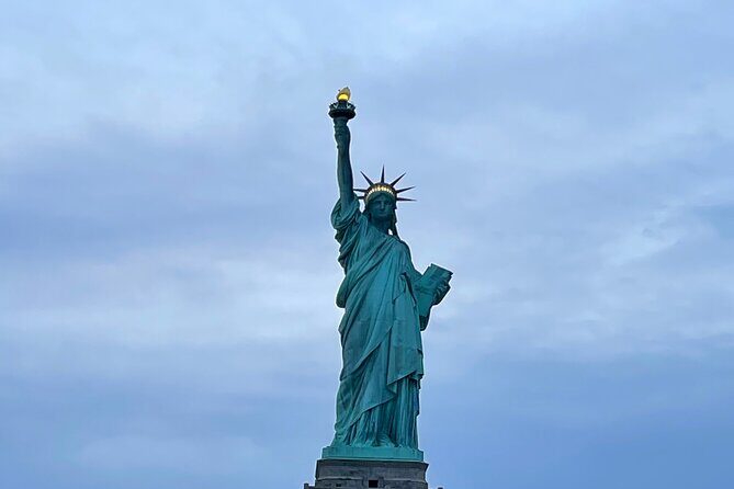 Private Luxury Daytime Boat Tour in New York City - 1 Hour - Final Thoughts: Is This Tour for You?