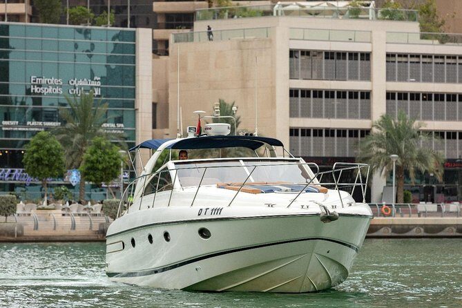 Private Luxury Everest Yacht Cruise from Dubai Marina - Practicalities and Considerations