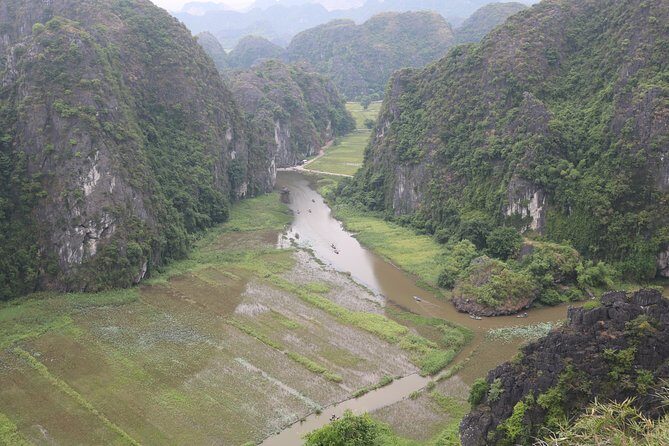 Private luxury - Mua Cave - Trang An - Bich Dong 1 Day From Hanoi - Bich Dong Pagoda: A Spiritual and Scenic Stop