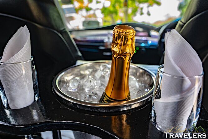 Private Luxury Round-Trip Transfer: Hewanorra International Airport - The Vehicle and Comfort