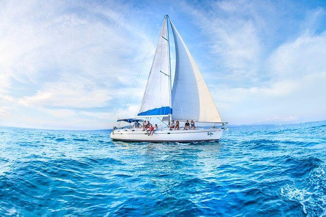 Private Luxury Sailing Cruise in Los Cabos with Lunch and Open Bar - Authentic Guest Experiences