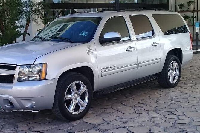 Private luxury transportation from CUN Airport to Puerto Morelos - The Value of a Private Transfer