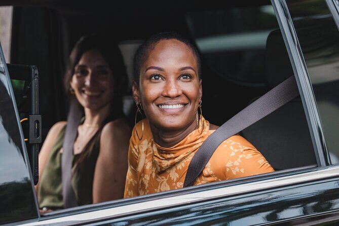 Private Luxury Transportation from St. Thomas Hotel to Airport - Who Should Book This Service?