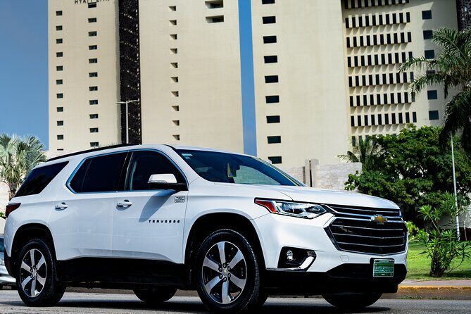 Private Luxury Transportation to Cancun Party Center - A Closer Look at What to Expect