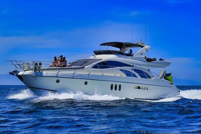 Private Luxury Yacht Chica 55' VIP All Inclusive + Jet Ski - An In-Depth Look at the Yacht Experience in Puerto Vallarta
