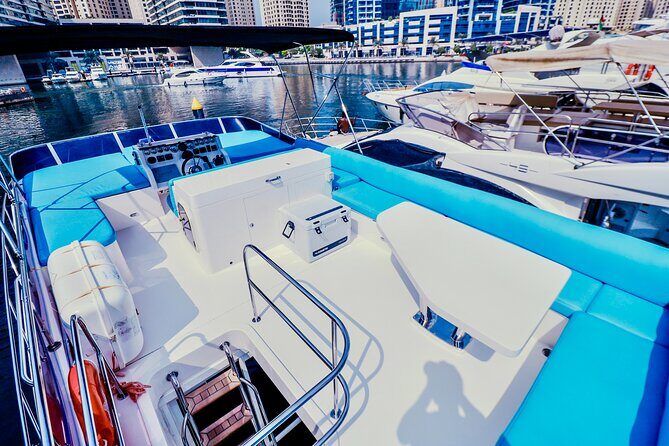 Private Luxury Yacht cruise around Atlantis and Dubai Marina - FAQ