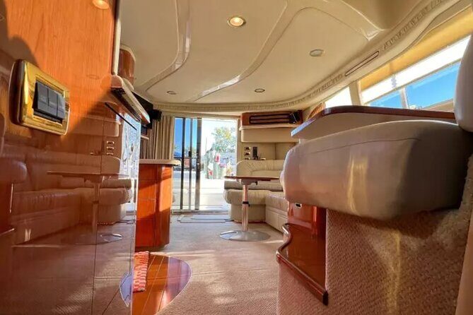 Private Luxury Yacht Cruise Tour in Miami Beach and Biscayne Bay - The Sum Up