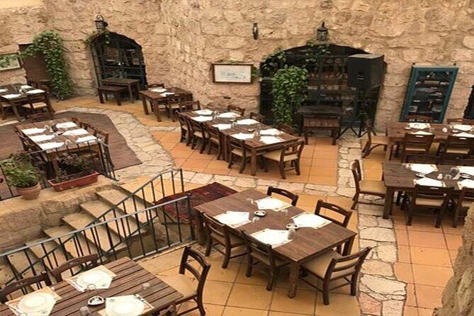 Private Madaba Haret Jdoudna Restaurant Lunch or Dinner from Amman - Discovering Madaba’s Hidden Gems through Food
