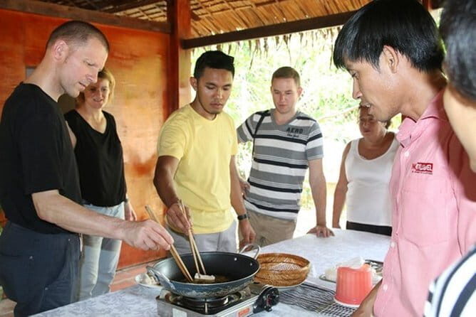 Private Mekong Delta tour to Cai Be Tan Phong island full day - Exploring Tan An: A Glimpse of Rural Life