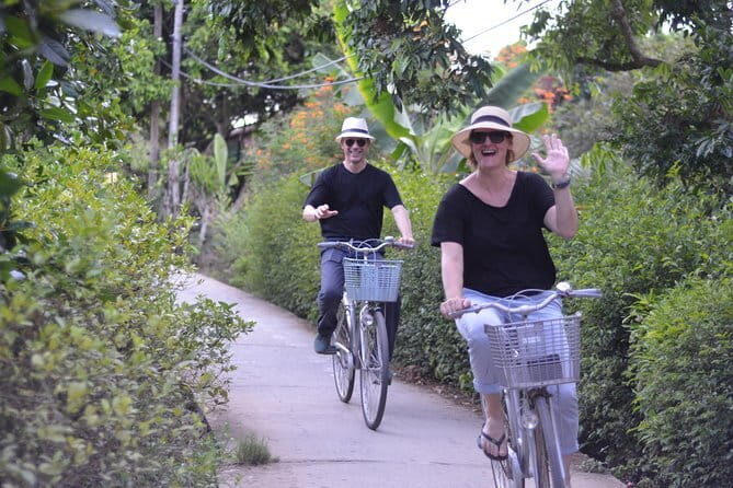 Private Mekong Delta tour to Cai Be Tan Phong island full day - Canal Paddling and Scenic Boat Rides