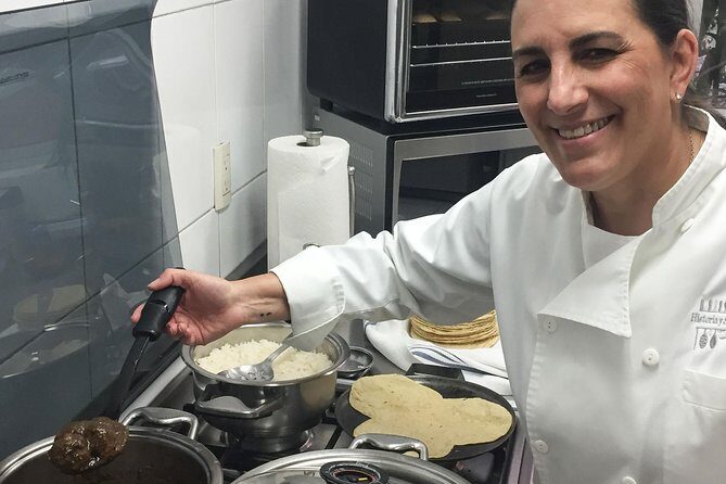 Private Mexican Cooking Class with Gastronomic Historian, Lucia - FAQ