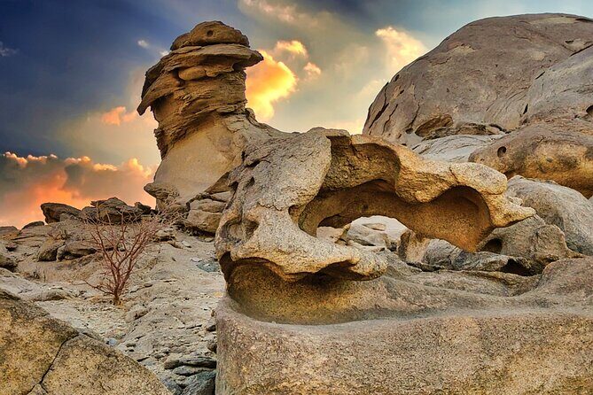 Private Moon Valley Hike Experience in Jeddah - Who Would Love This Tour?
