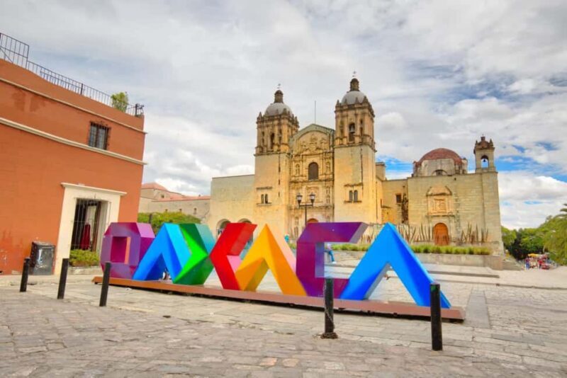 Private Oaxaca Walking Tour with Mezcal Tasting - Art and Craft in Oaxaca