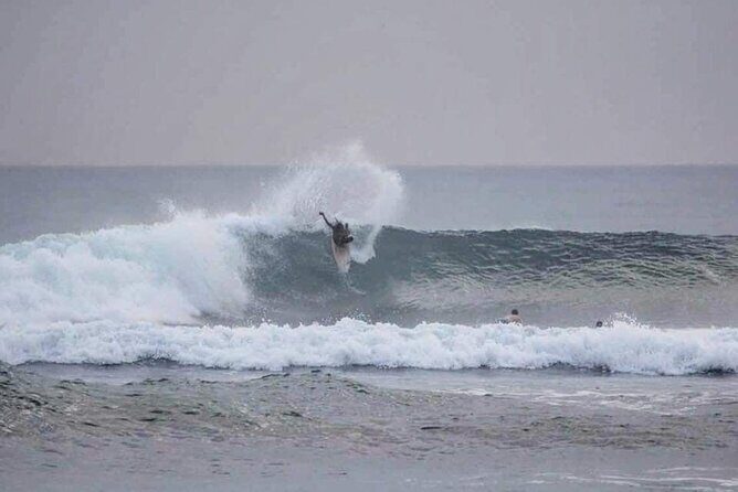 Private One on One Surf Lesson in Canggu area - Bali - The Location: Batu Bolong and Other Spots
