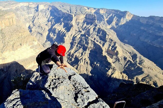 Private Overnight Jebel Shams Camping Tour - Day 2: Exploring the Grand Canyon and Surroundings