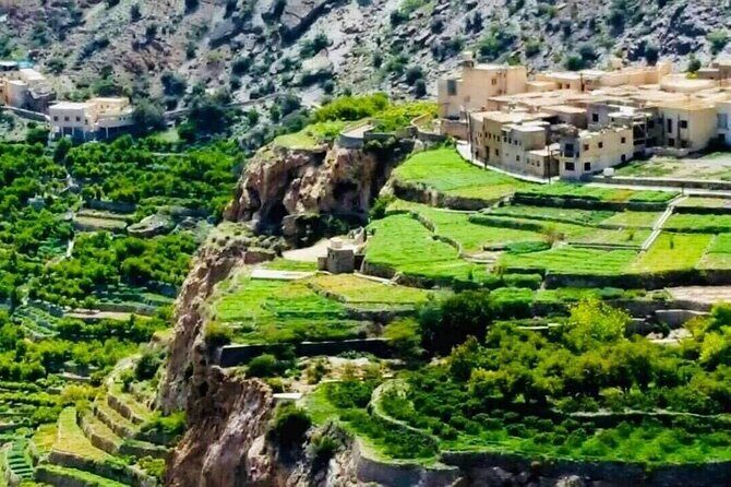 Private Overnight Nizwa & Jebel Akhdar Tour from Muscat - Transportation and Comfort