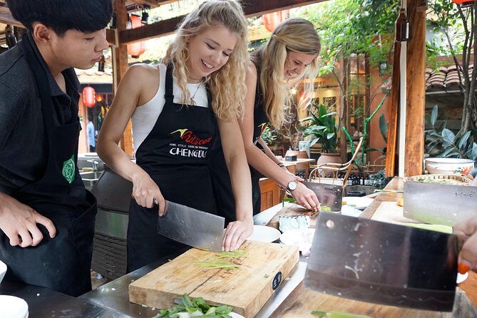 Private Panda Tour with Cooking Class One-day Trip - A Closer Look at the Itinerary