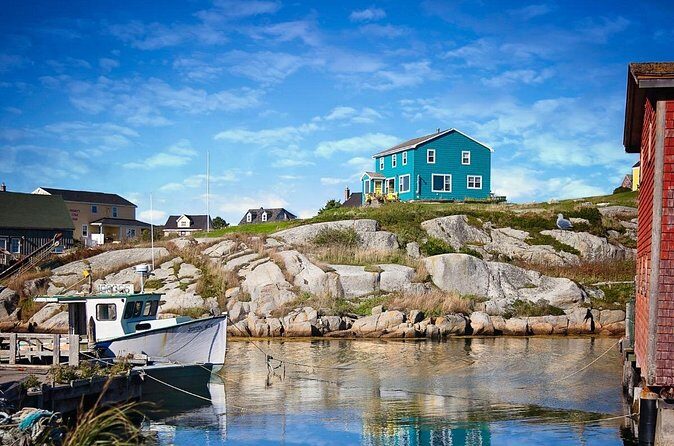 Private Peggy's Cove Lighthouse Tour from Halifax - FAQ
