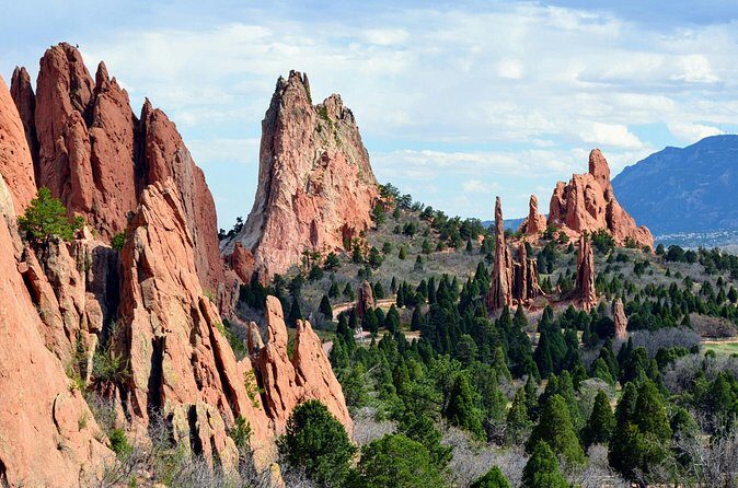 Private Pikes Peak COG Railway, Manitou & Garden of the Gods - Who Should Book This Tour?
