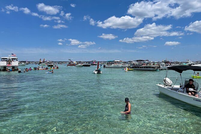 Private Pontoon in Crab Island with Captain - Key Points