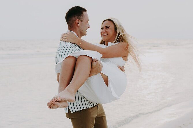 Private Professional Holiday Photoshoot in San Diego - Key Points