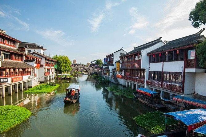 Private Qibao Ancient Town Walking Tour with Tea Tasting and Calligraphy Experience - An Introduction to the Experience