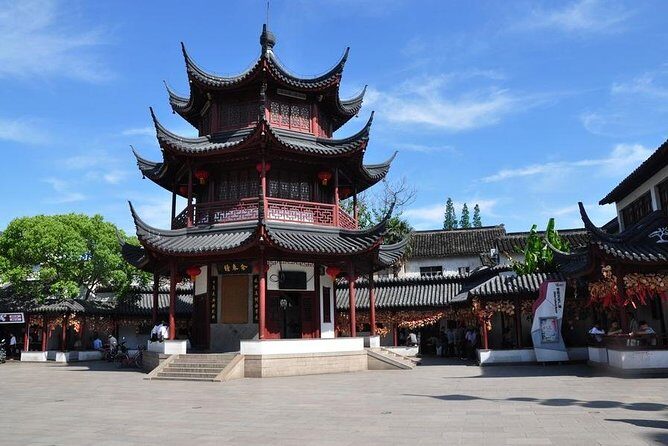 Private Qibao Ancient Town Walking Tour with Tea Tasting and Calligraphy Experience - The Itinerary: What You Can Expect