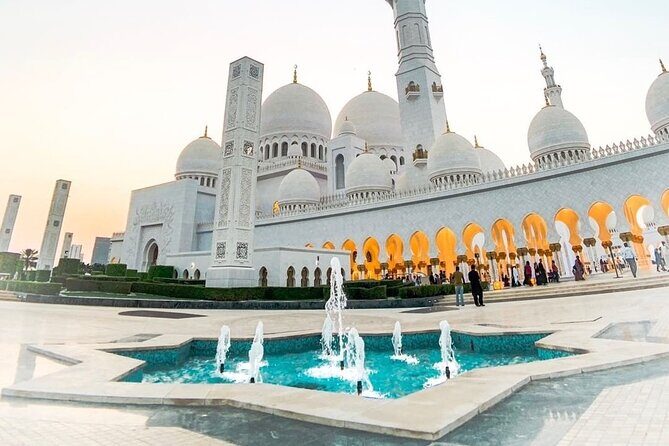 Private Return Abu Dhabi Cultural Tour from Dubai Incl. Transport - Key Points