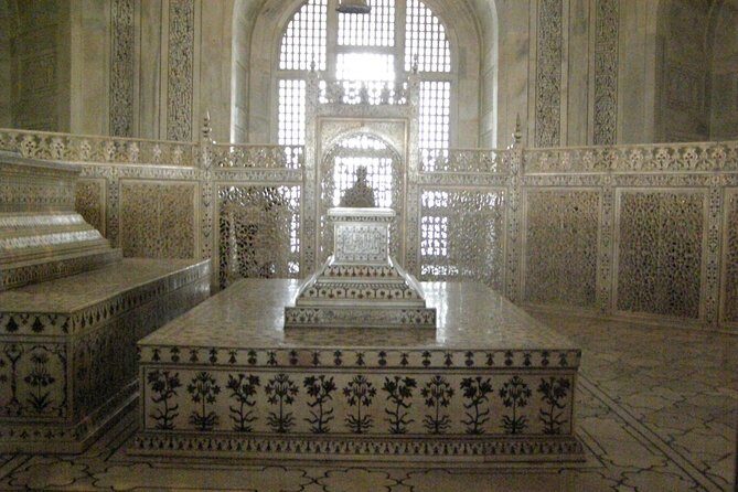 Private Round Trip To Taj Mahal Agra From Delhi - An In-Depth Look at the Tour Experience