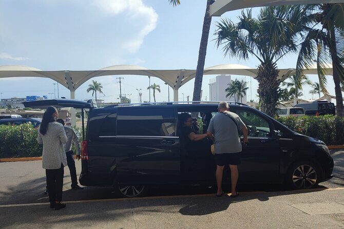 Private Round-Trip Transfer Airport and Boca de Tomatlan - What’s Included and What’s Not