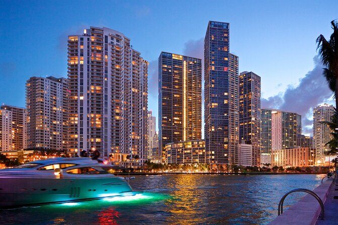 Private Roundtrip Miami Airport MIA / Port to Miami Hotel / Beach - Who Should Consider This Service?