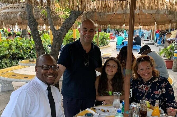 Private Roundtrip Minivan Airport Transfer to Downtown Nassau - Practical Tips for Booking and Using This Transfer