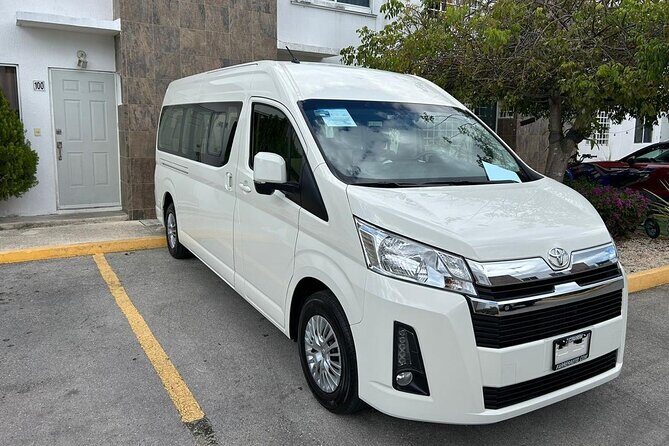Private Roundtrip Transportation Cancun Airport up 10 People - Why Choose a Private Cancun Airport Transfer?