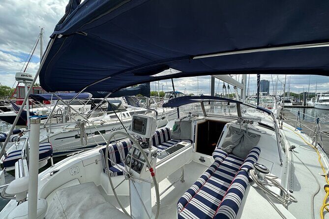 Private Sail Around New York City and The Statue of Liberty - FAQ