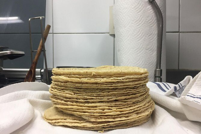 Private San Angel Tour & Cooking Class in Mexico City with Lucia - Who Should Consider This Experience?