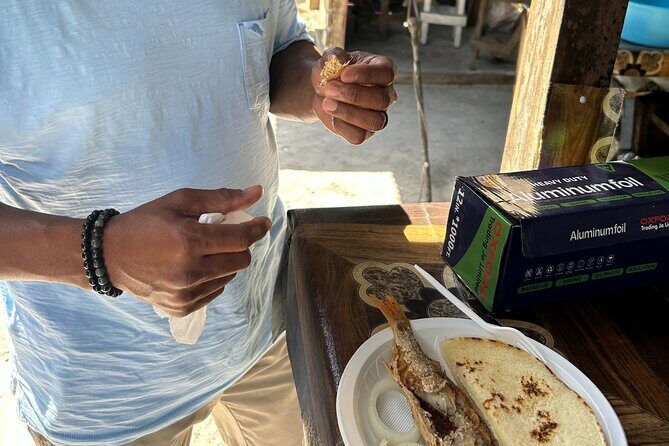 Private Seafood Tour and Floyds Pelican Bar or Black River Safari - FAQ