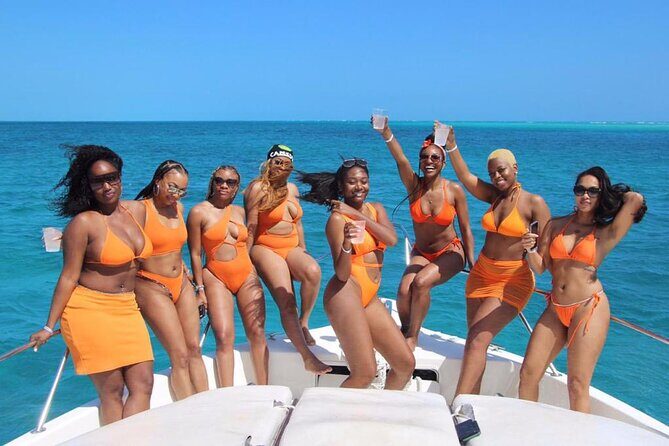 Private SeaRay 47ft Yacht Rental Cancun 23P6 - FAQ
