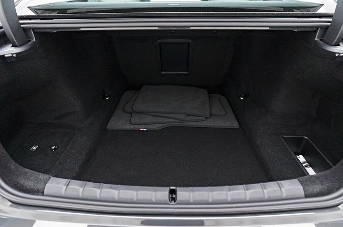 Private Sedan Arrival from J F Kennedy Airport JFK to Manhattan - FAQ