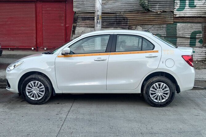Private Sedan Cab to and from Srinagar Airport and Dal Lake - The Vehicles: Comfort, Hygiene, and Tech Features