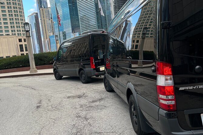 Private Sedan Transfer from O'Hare and Midway Airport to Chicago - What to Expect from Your Private Sedan Transfer