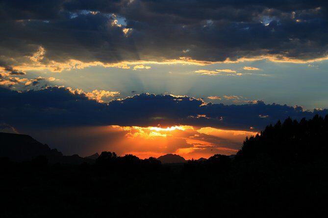 PRIVATE Sedona Jeep Tour Mild 4X4 - Red Rock Panoramic - The Experience in Detail: What to Expect