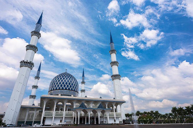 Private Selangor Day Tour : Batu Caves, Blue Mosque, Fruit Valley, Malawati Hill - Practical Aspects and Value